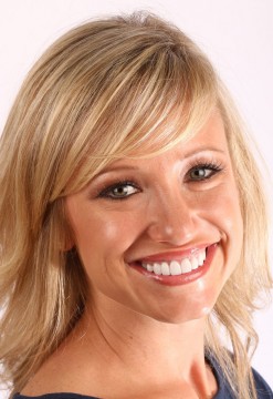 Dr. Chris Hill to design her beautiful, new smile with custom, porcelain veneers and teeth whitening.